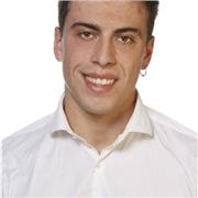 Profesor y coach licenciado en Terapia Ocupacional que actualmente estudia Psicología